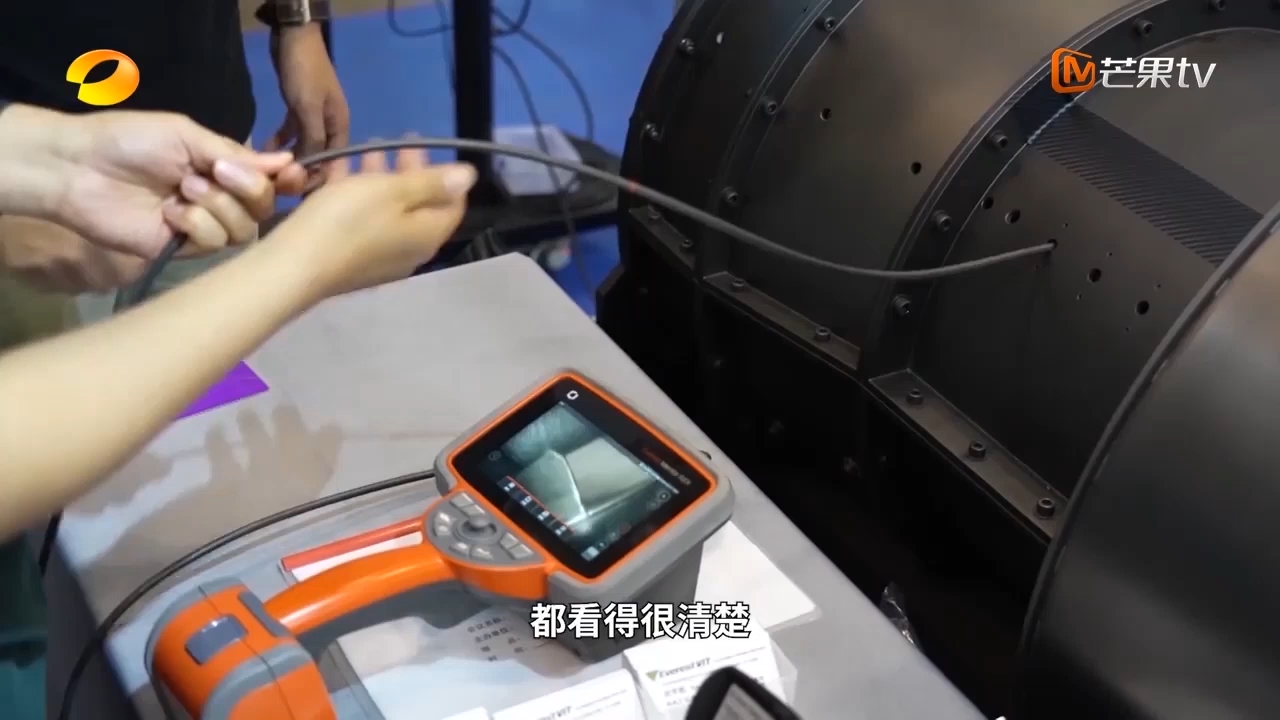 韋林工業(yè)內窺鏡接受湖南衛(wèi)視《首發(fā)》欄目采訪片段2 韋林工業(yè)內窺鏡接受湖南衛(wèi)視《首發(fā)》欄目采訪片段2